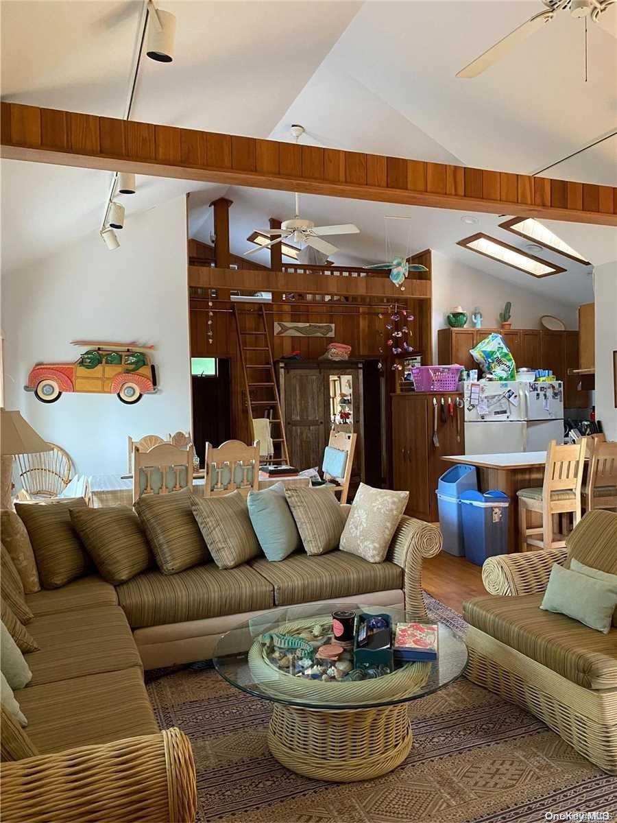 #5 photo, 373 Dehnhoff Walk, Ocean Beach , NY 11770