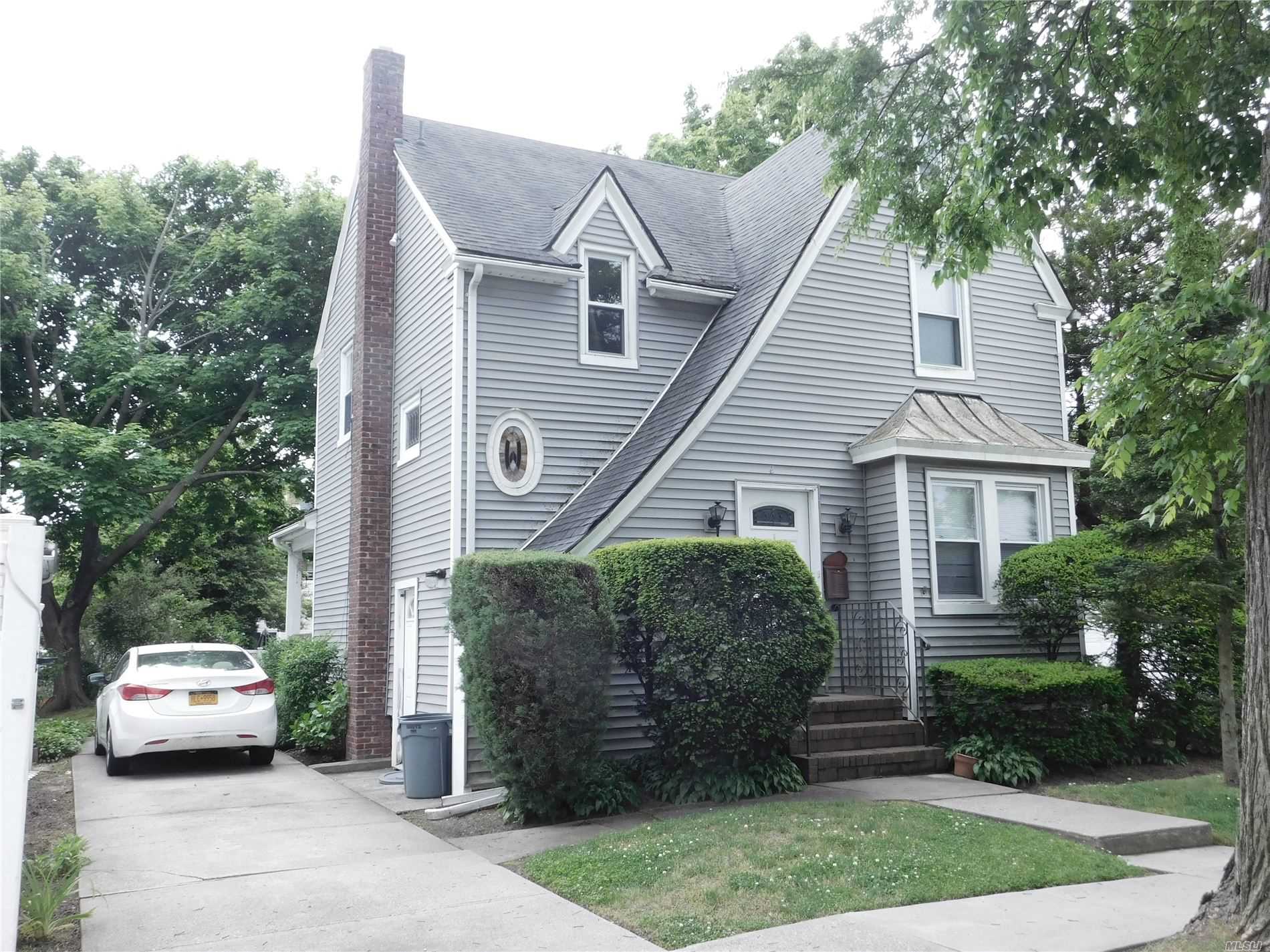 #1 photo, 2 Grove Street, ナッソー郡 Lynbrook , NY 11563