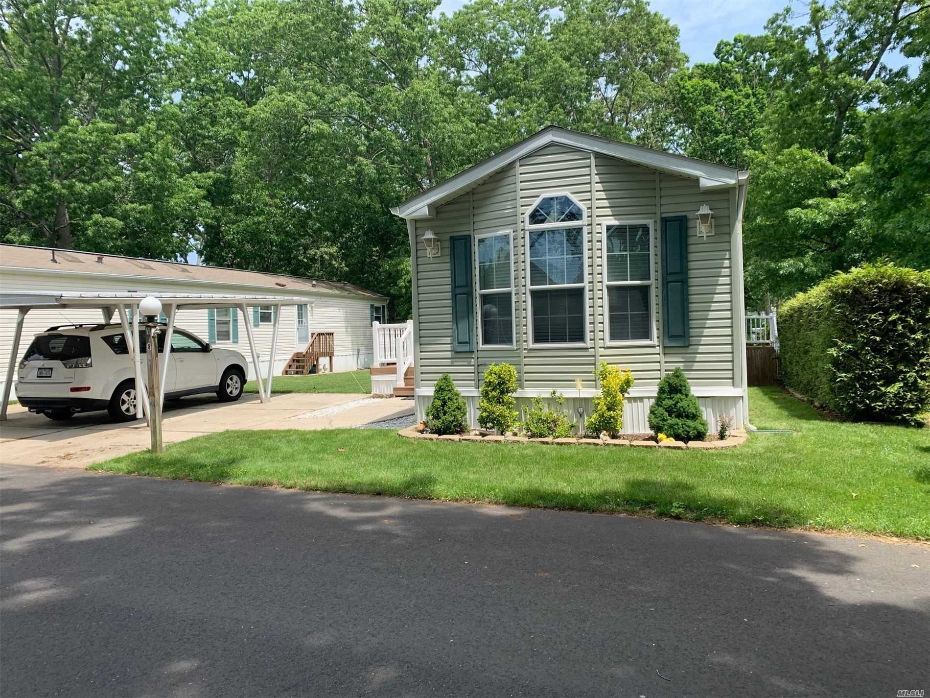 #1 photo, 1661-108 Old Country Road, Riverhead , NY 11901