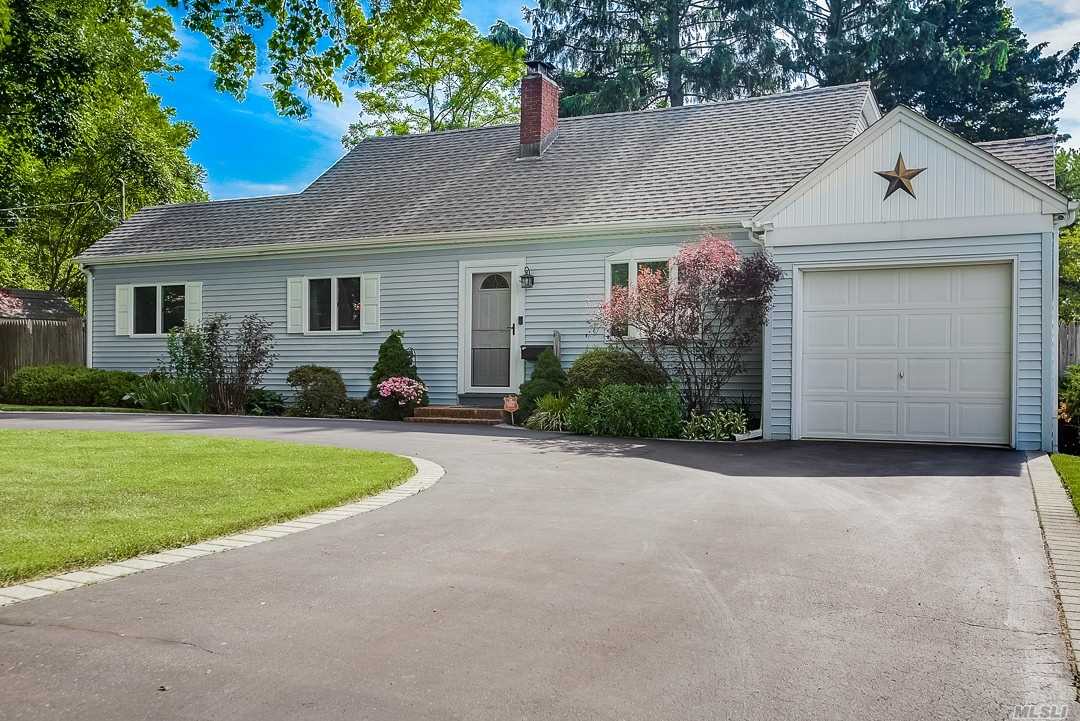 #1 photo, 3 Laurel Road, 롱 아일랜드 Ronkonkoma , NY 11779