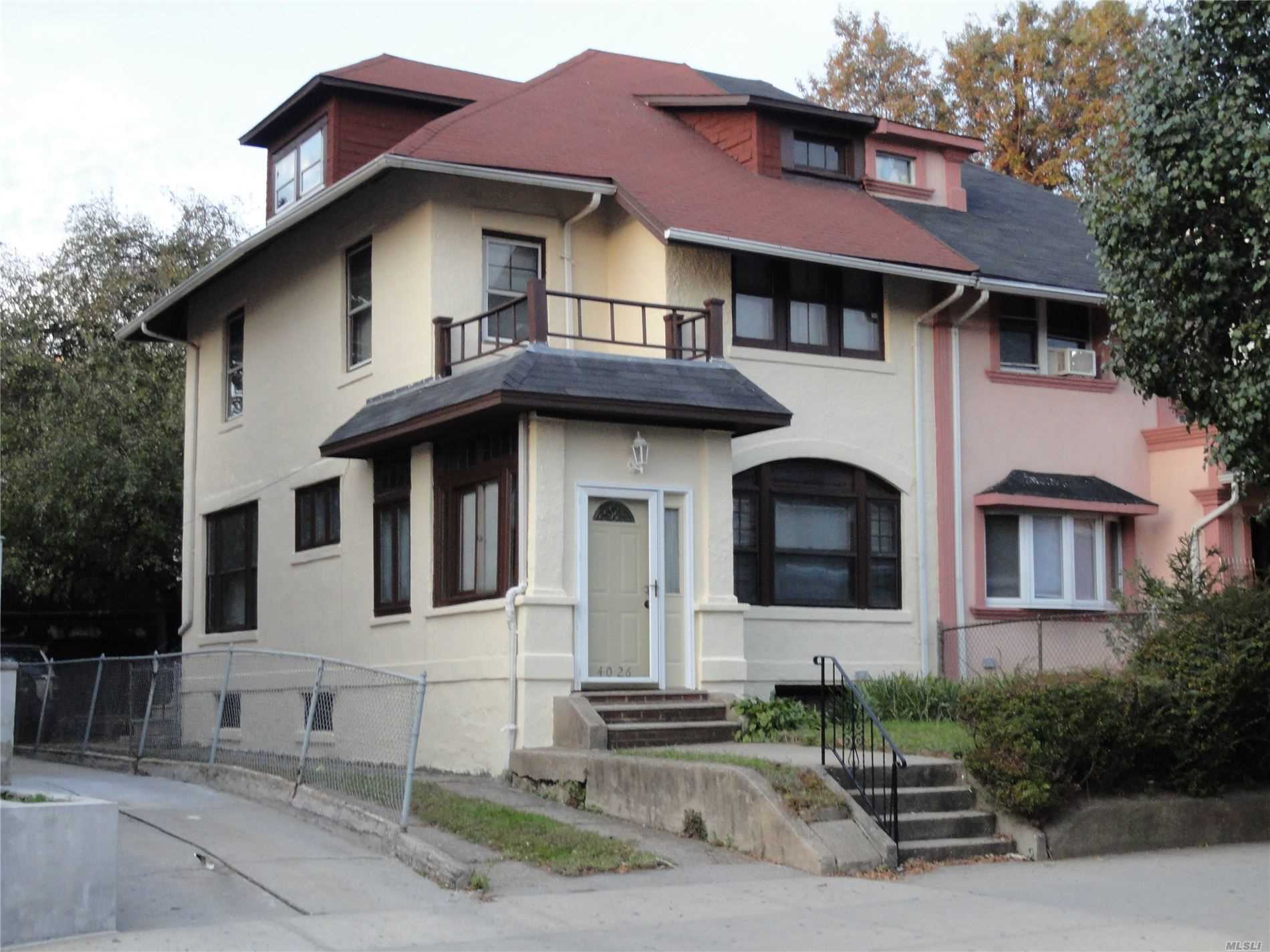 #1 photo, 40-26 Forley St, एल्महर्स्ट Elmhurst , NY 11373