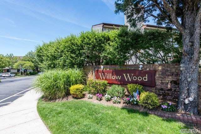 #1 photo, 54 Cottonwood Court, Wantagh , NY 11793
