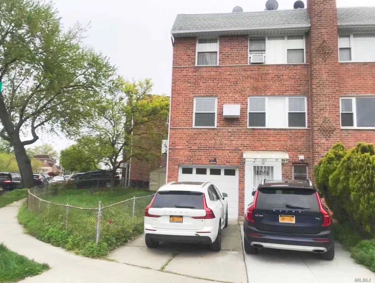 #1 photo, 141-20 56th Ave, फ्लशिंग Flushing , NY 11355