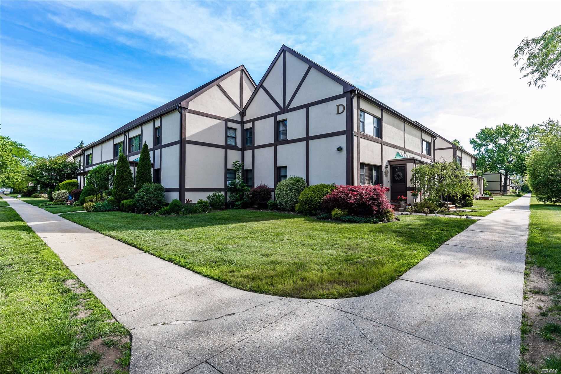 #1 photo, 107-D1 15th Street, ナッソー郡 Garden City , NY 11530