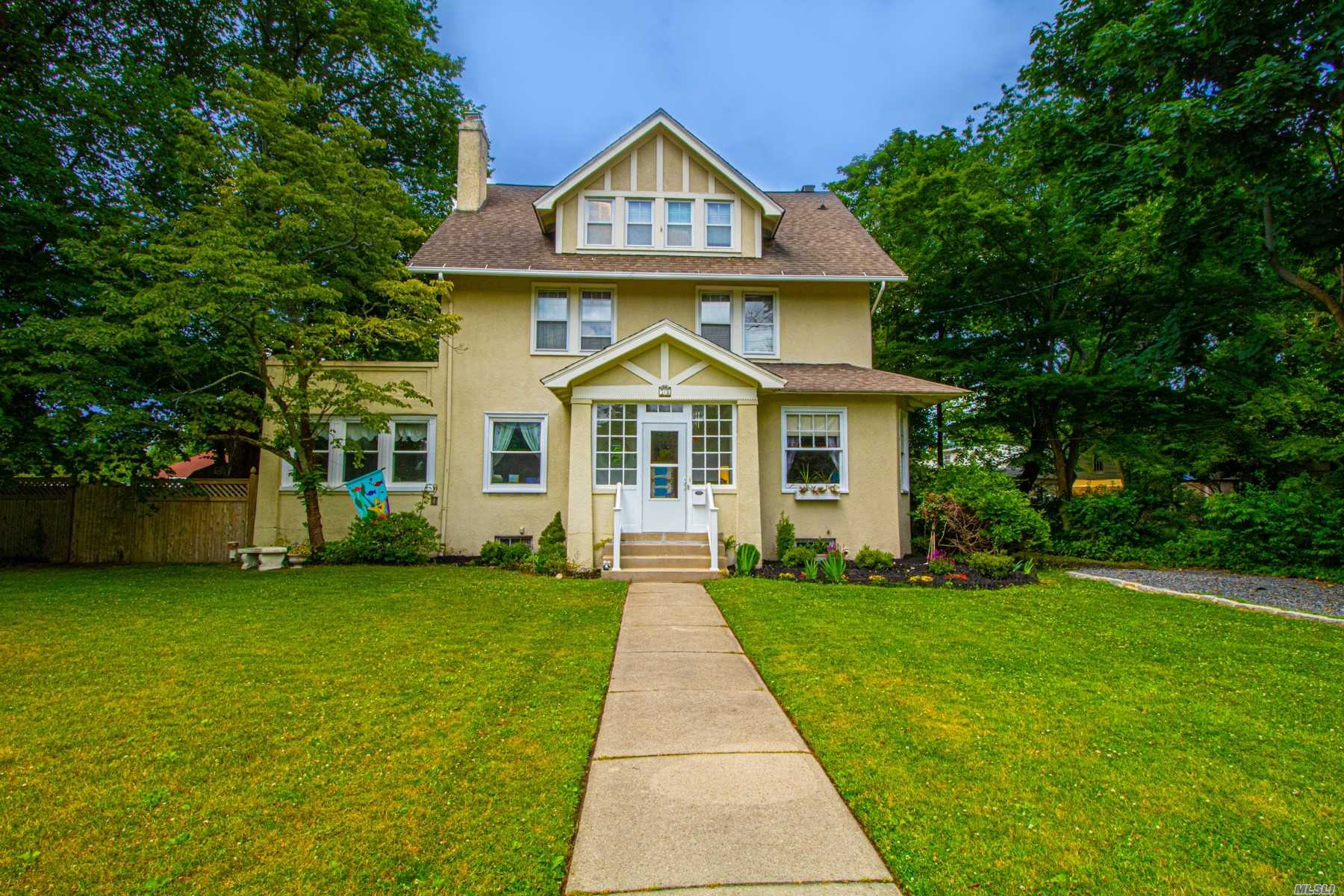 #1 photo, 58 S Bay Avenue, Саффолк ‖ Islip , NY 11751