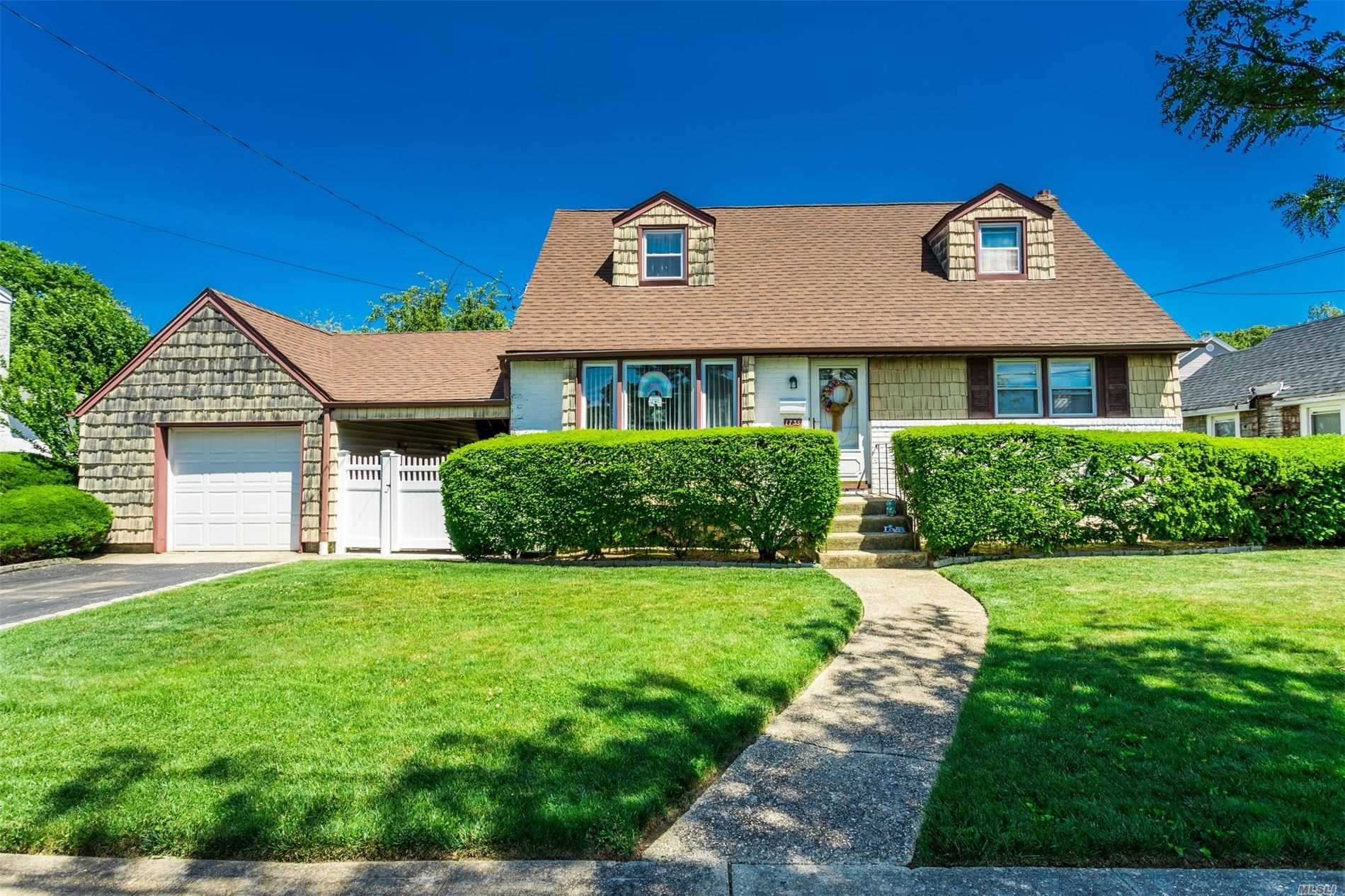 #1 photo, 1735 Willis Avenue, ナッソー郡 Merrick , NY 11566