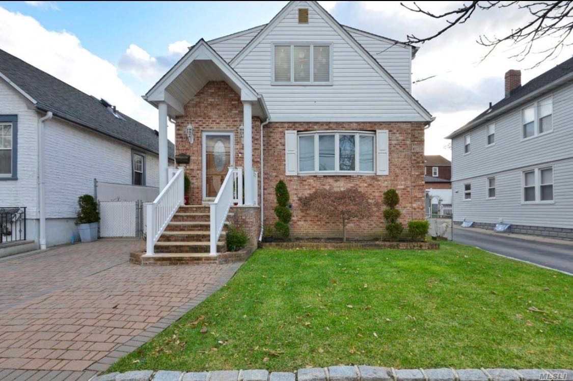 #1 photo, 150-20 18Ave, クイーンズ区 Whitestone , NY 11357