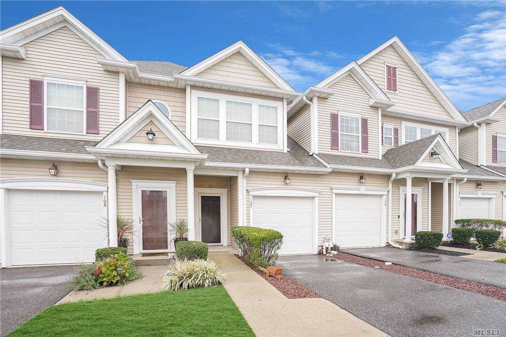 #1 photo, 107 Wildwood Circle, Holtsville , NY 11742