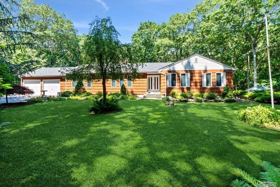 #1 photo, 29 Gun Club Road, Northport , NY 11768