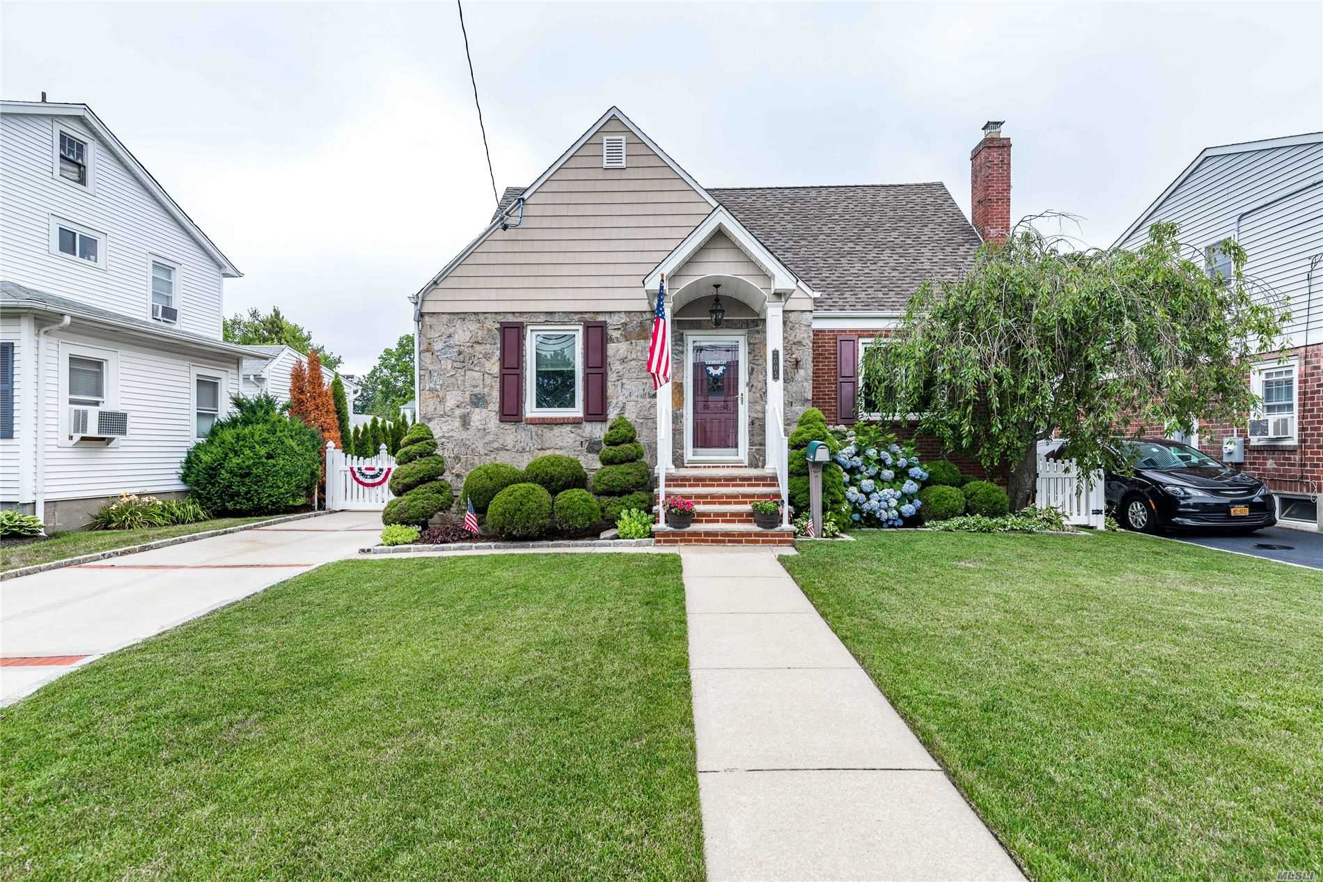 #1 photo, 2005 Bergen Street, ナッソー郡 Bellmore , NY 11710