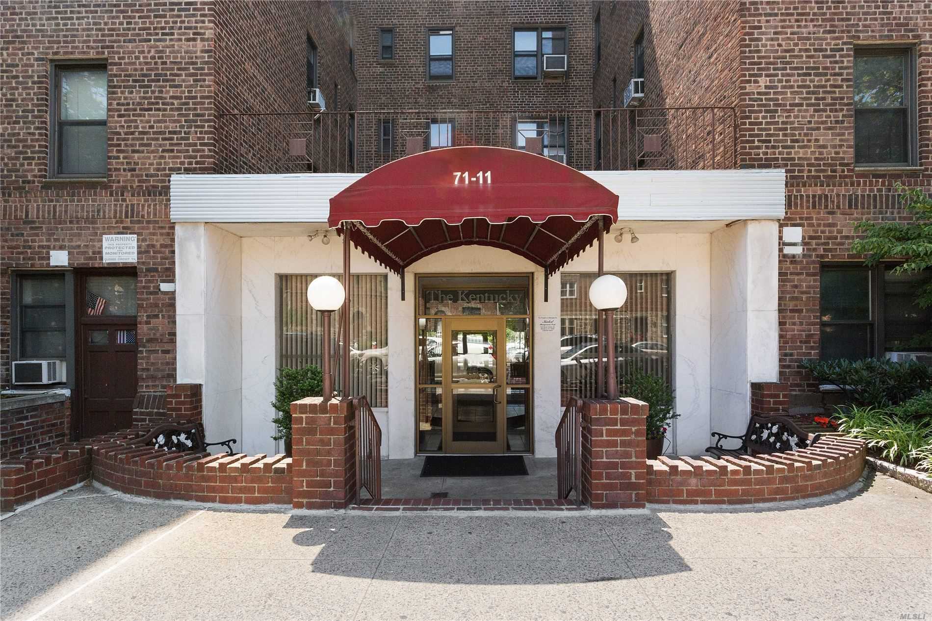 #1 photo, 71-11 Yellowstone Blvd, Forest Hills , NY 11375