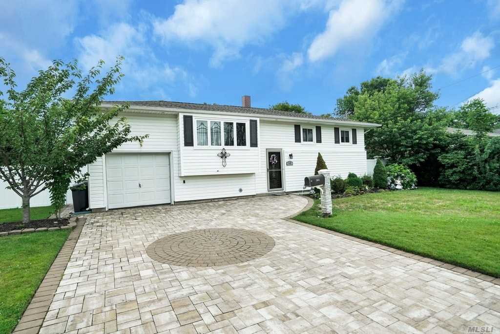 #1 photo, 349 W 19th Street, سوفولك Deer Park , NY 11729