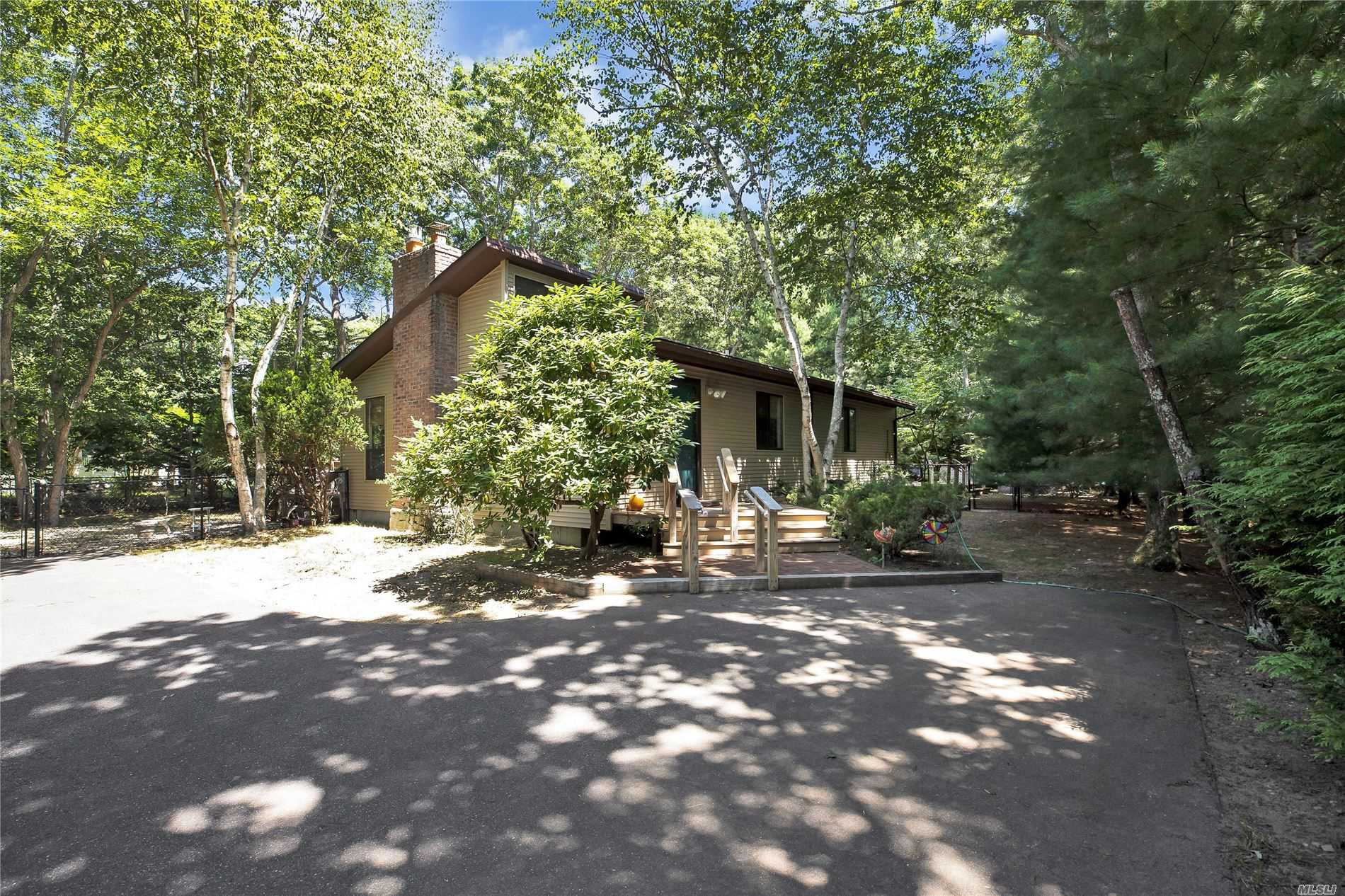 #1 photo, 22 Hollyoak Avenue, サフォーク郡 East Hampton , NY 11937