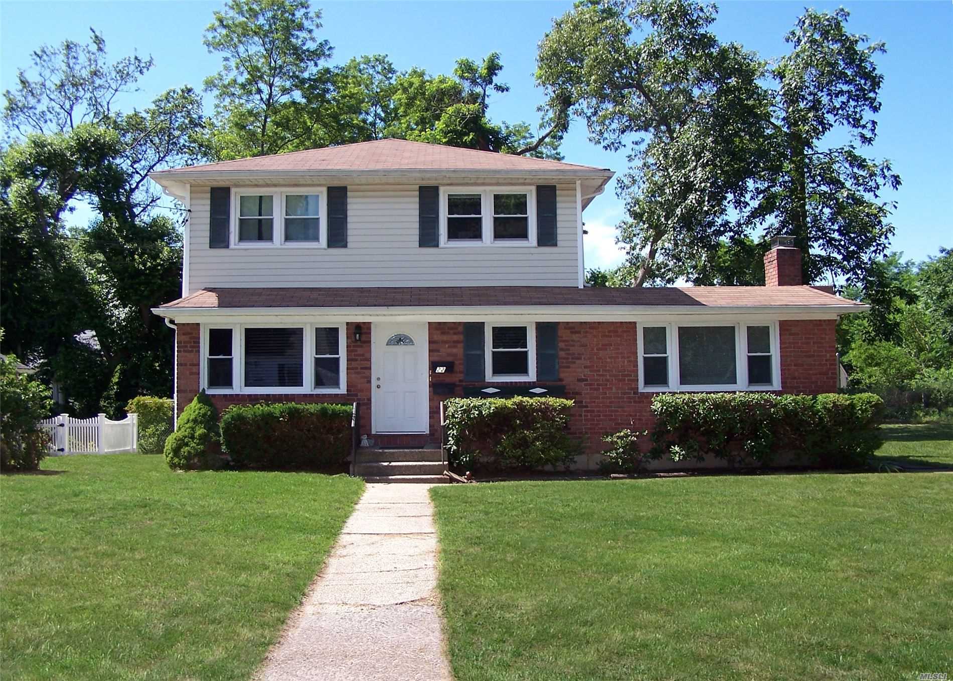 #1 photo, 22 Warner Lane, Lake Ronkonkoma , NY 11779