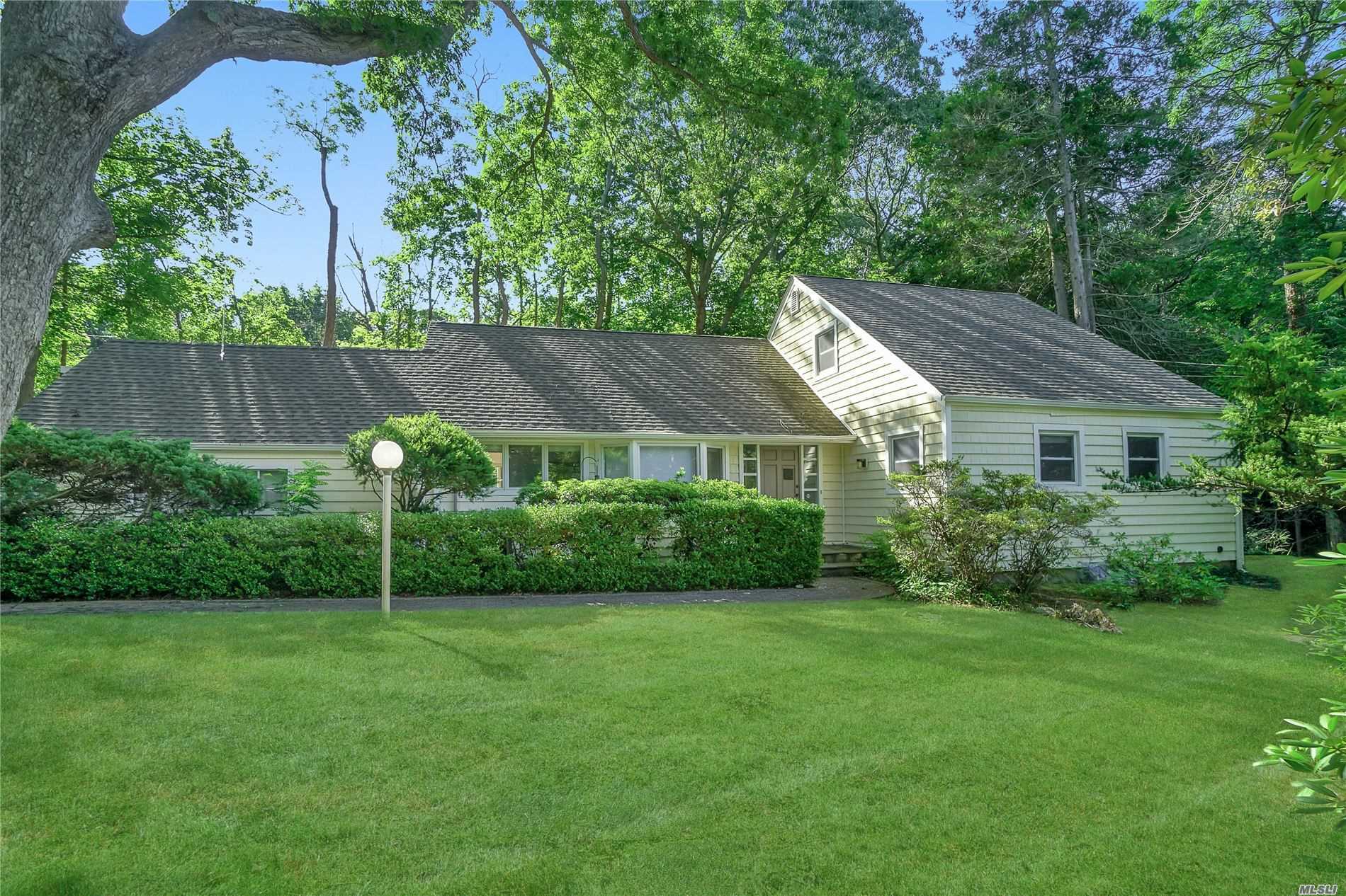 #1 photo, 90 Christian Avenue, Саффолк ‖ Stony Brook , NY 11790