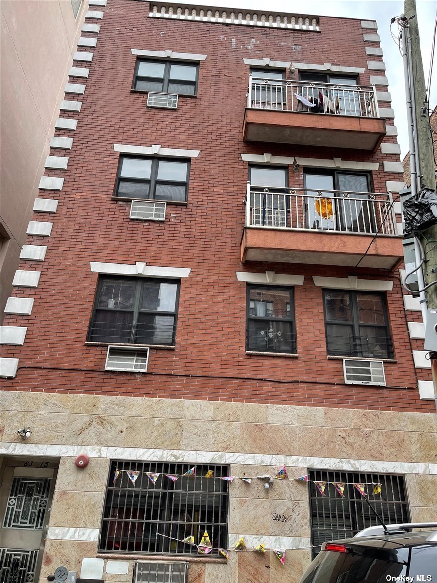 #1 photo, 8315 Vietor Avenue, クイーンズ区 Elmhurst , NY 11373