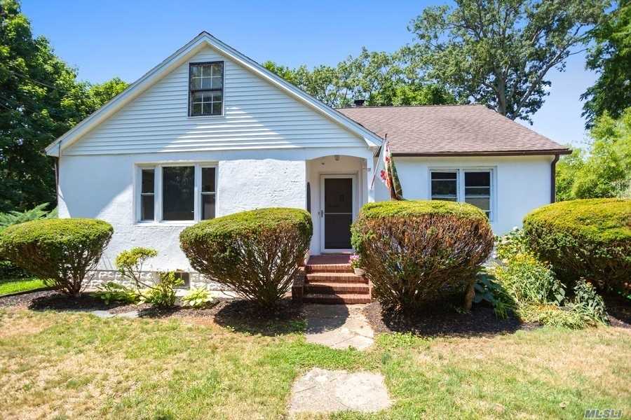 #1 photo, 142 Tyler Avenue, 롱 아일랜드 Miller Place , NY 11764