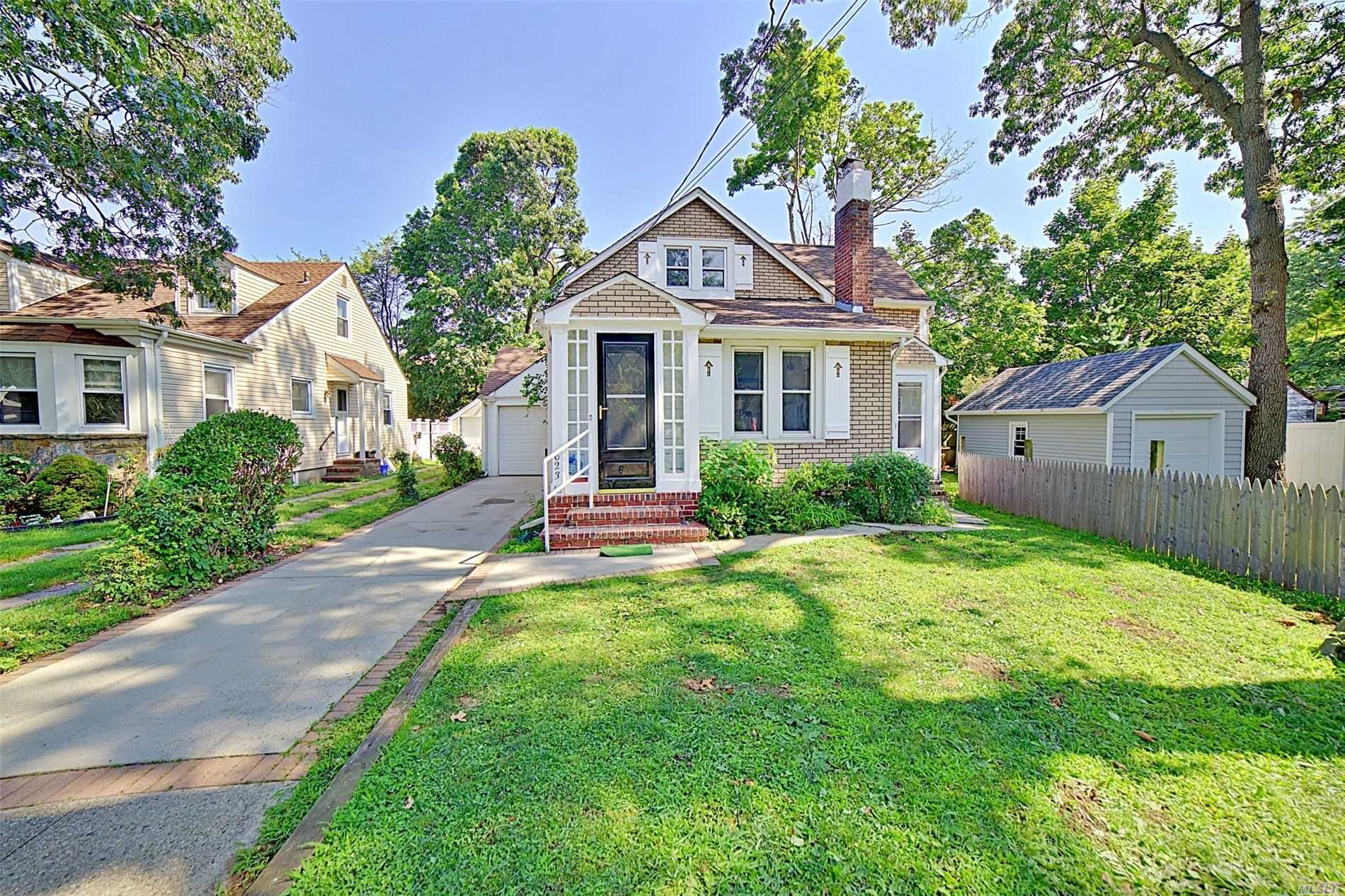 #1 photo, 623 Ashland Avenue, ナッソー郡 North Baldwin , NY 11510