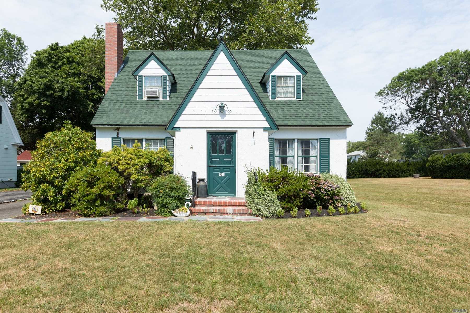 #1 photo, 905 Bayer Road, Mattituck , NY 11952