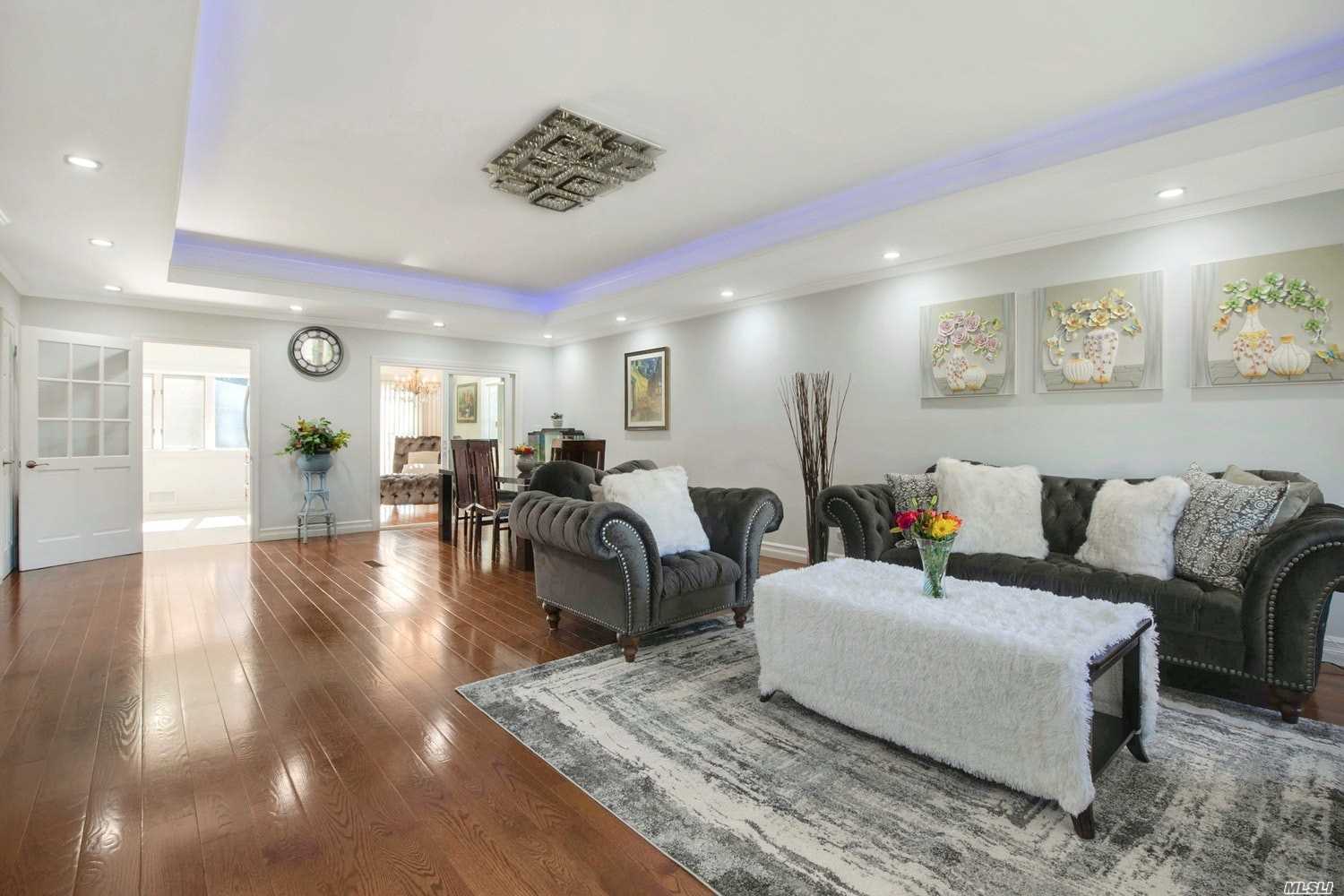 #1 photo, 66 Florence Drive, 长岛 塞奥瑟 Syosset , NY 11791