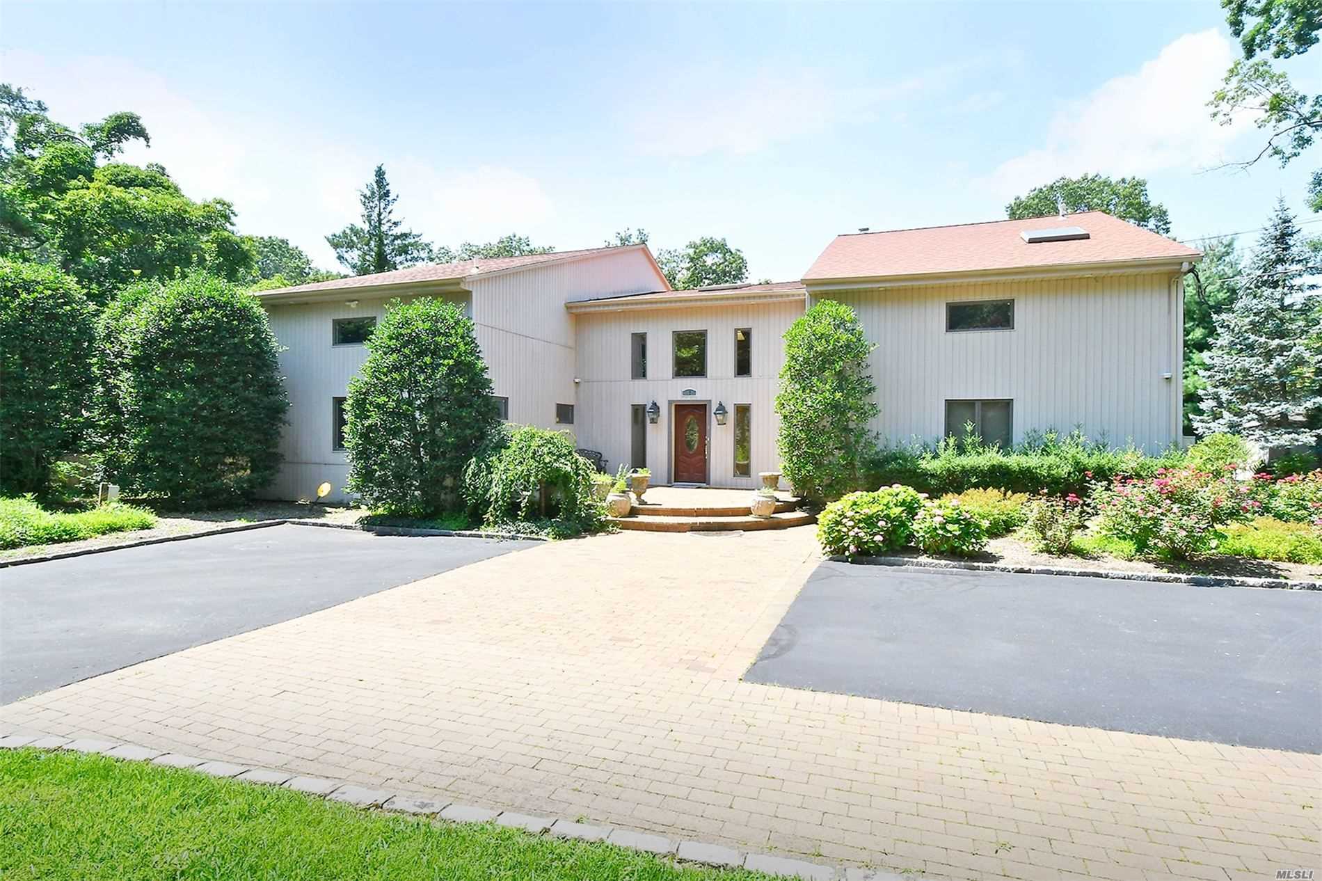 #1 photo, 17 Buttonwood Drive, Dix Hills , NY 11746