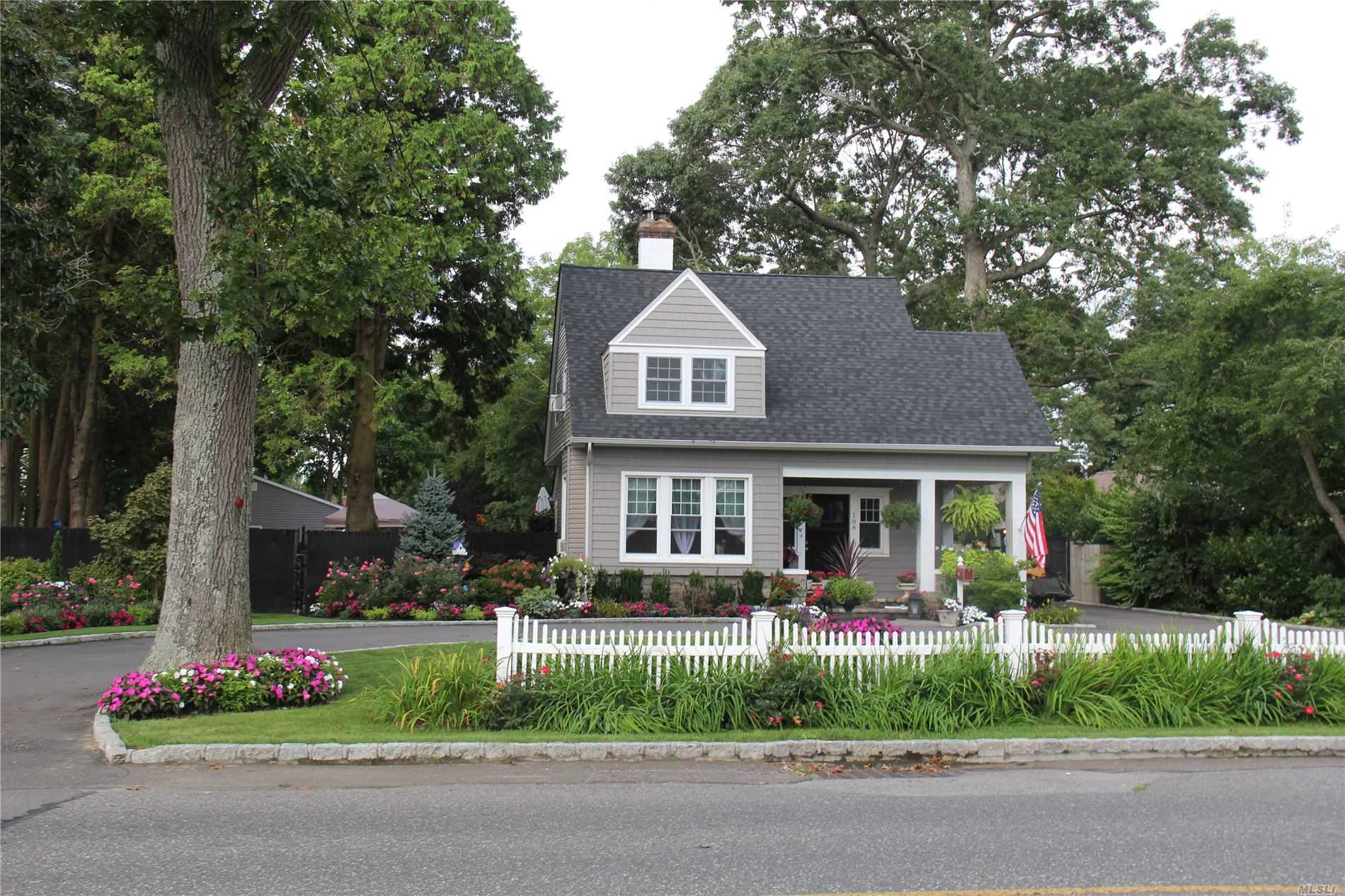 #1 photo, 108 Greeley Avenue, Sayville , NY 11782