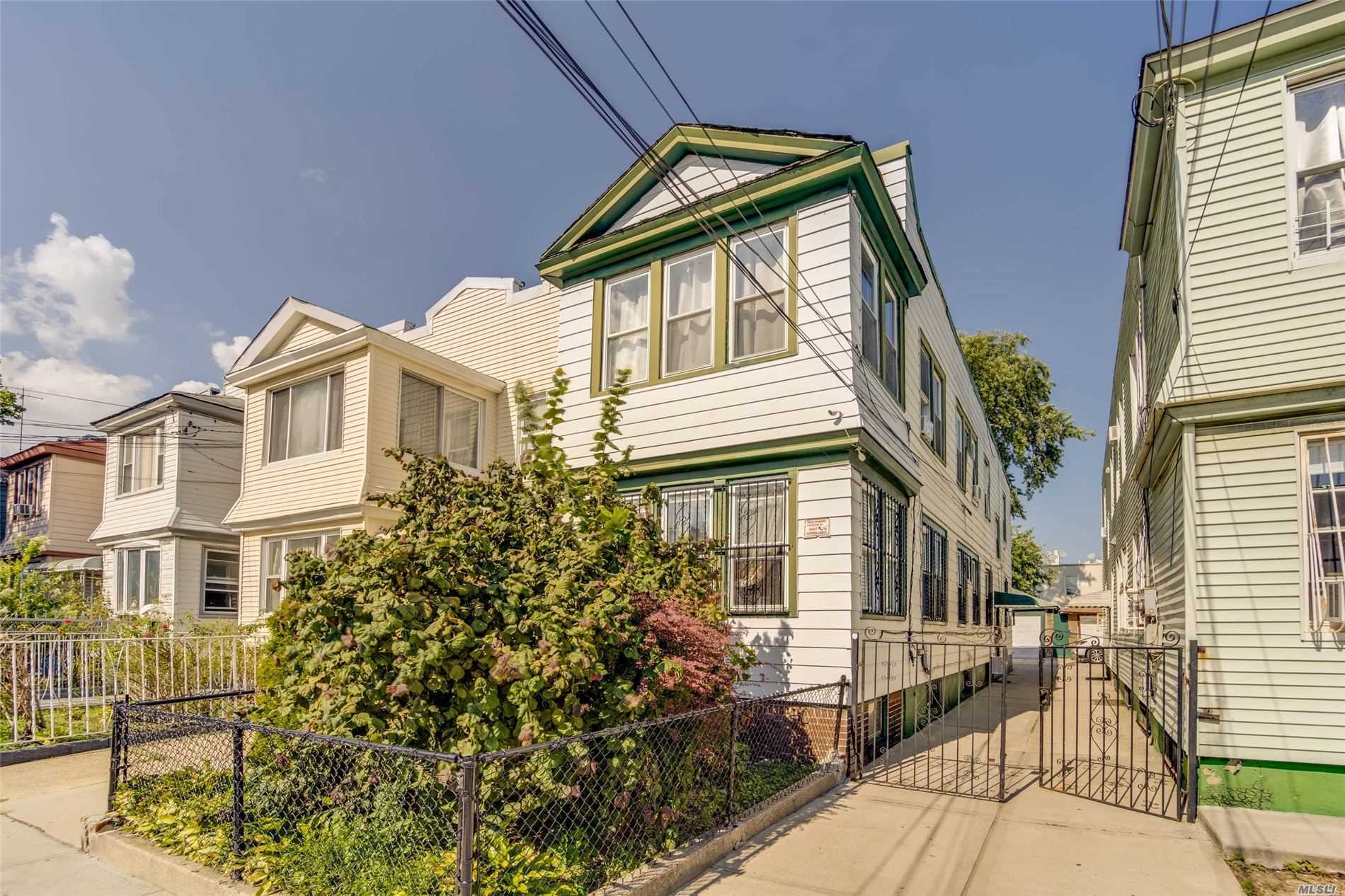 #1 photo, 37-55 100th Street Street, 皇后區 可樂娜 Corona , NY 11368