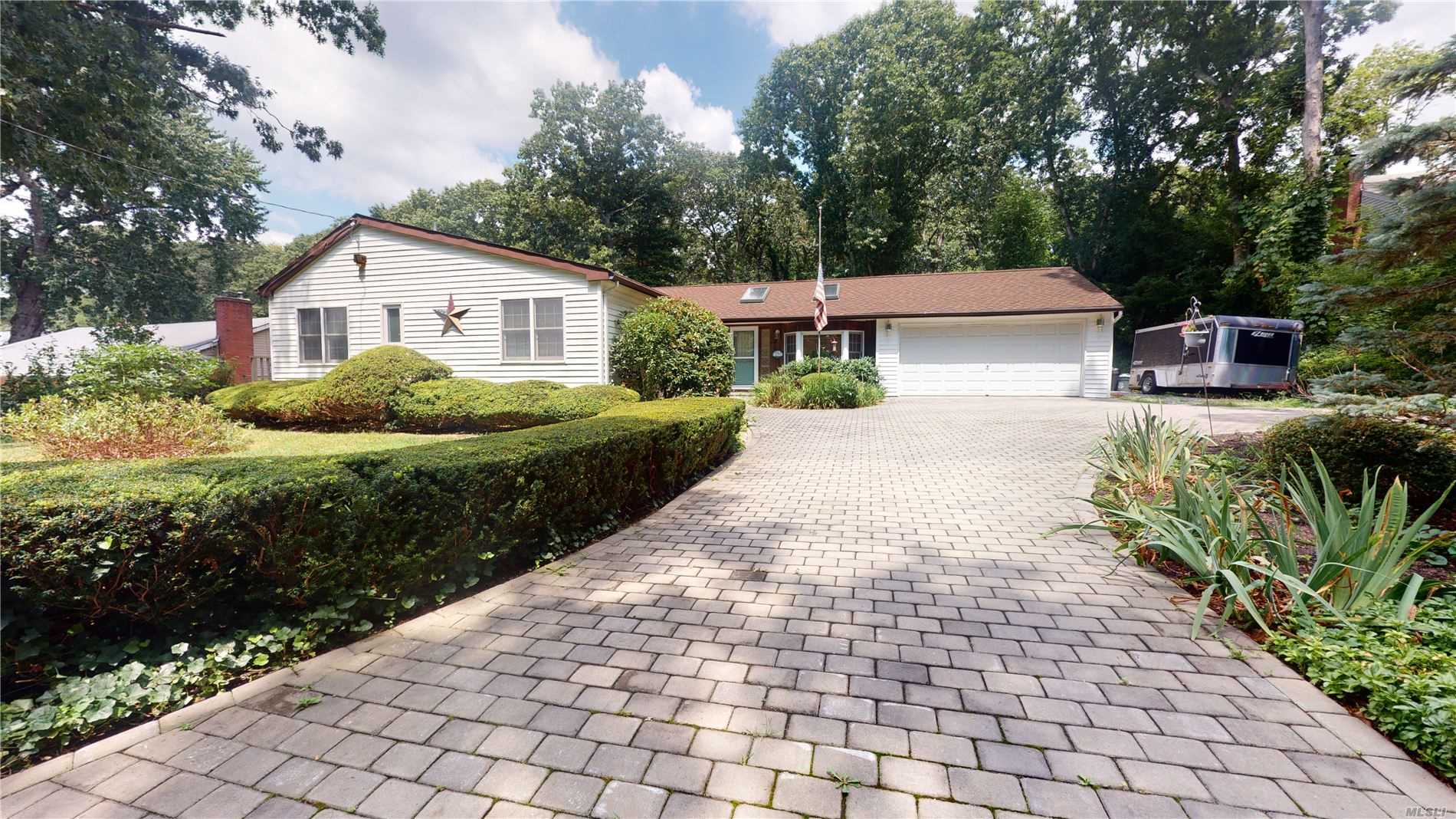 #1 photo, 5 Highland Avenue, Farmingville , NY 11738