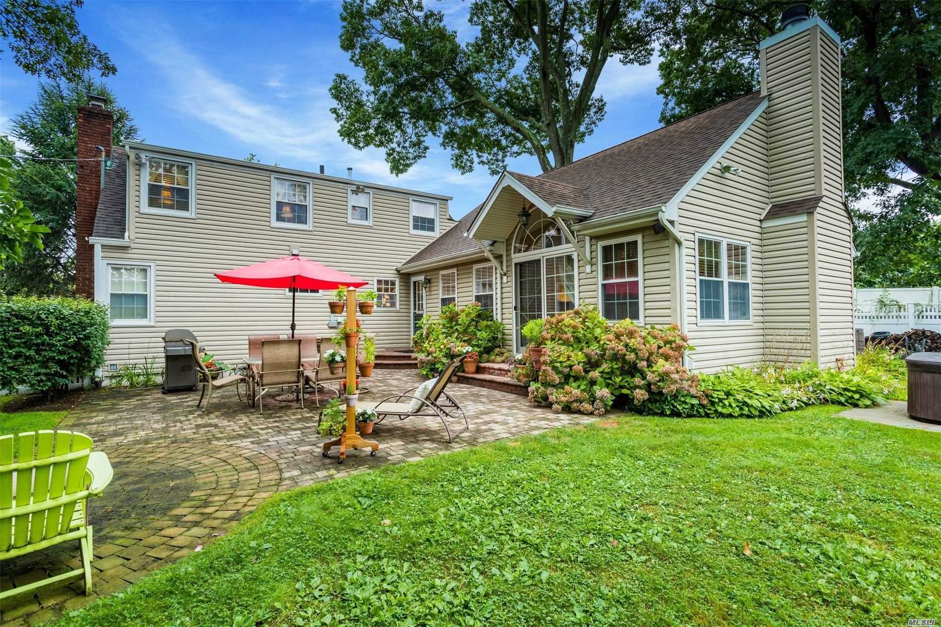 #1 photo, 2080 Bruce Lane, ناسو Merrick , NY 11566