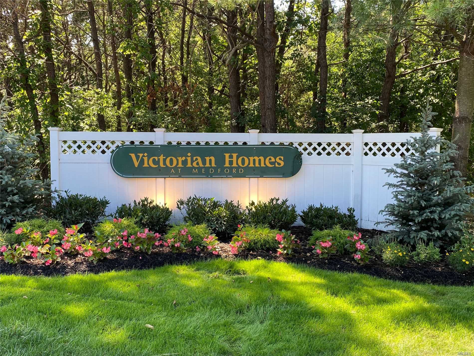 #1 photo, 34 Victorian Lane, Medford , NY 11763