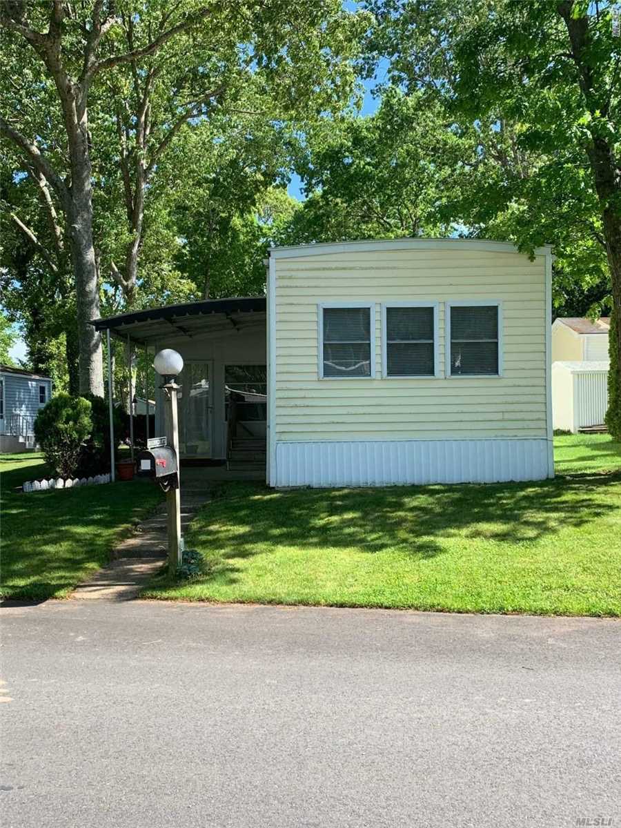 #1 photo, 1661 -113 Old Country Rd, Riverhead , NY 11901