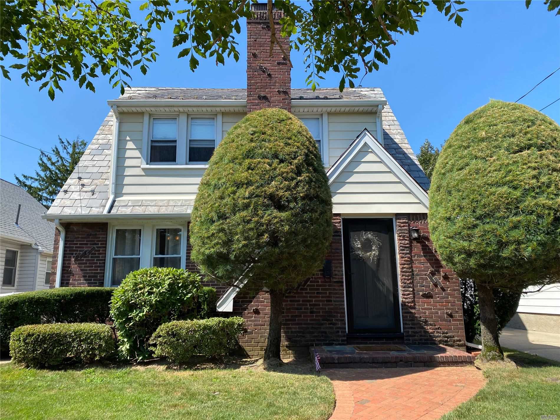 #1 photo, 20 Aberdeen Street, ナッソー郡 Malverne , NY 11565