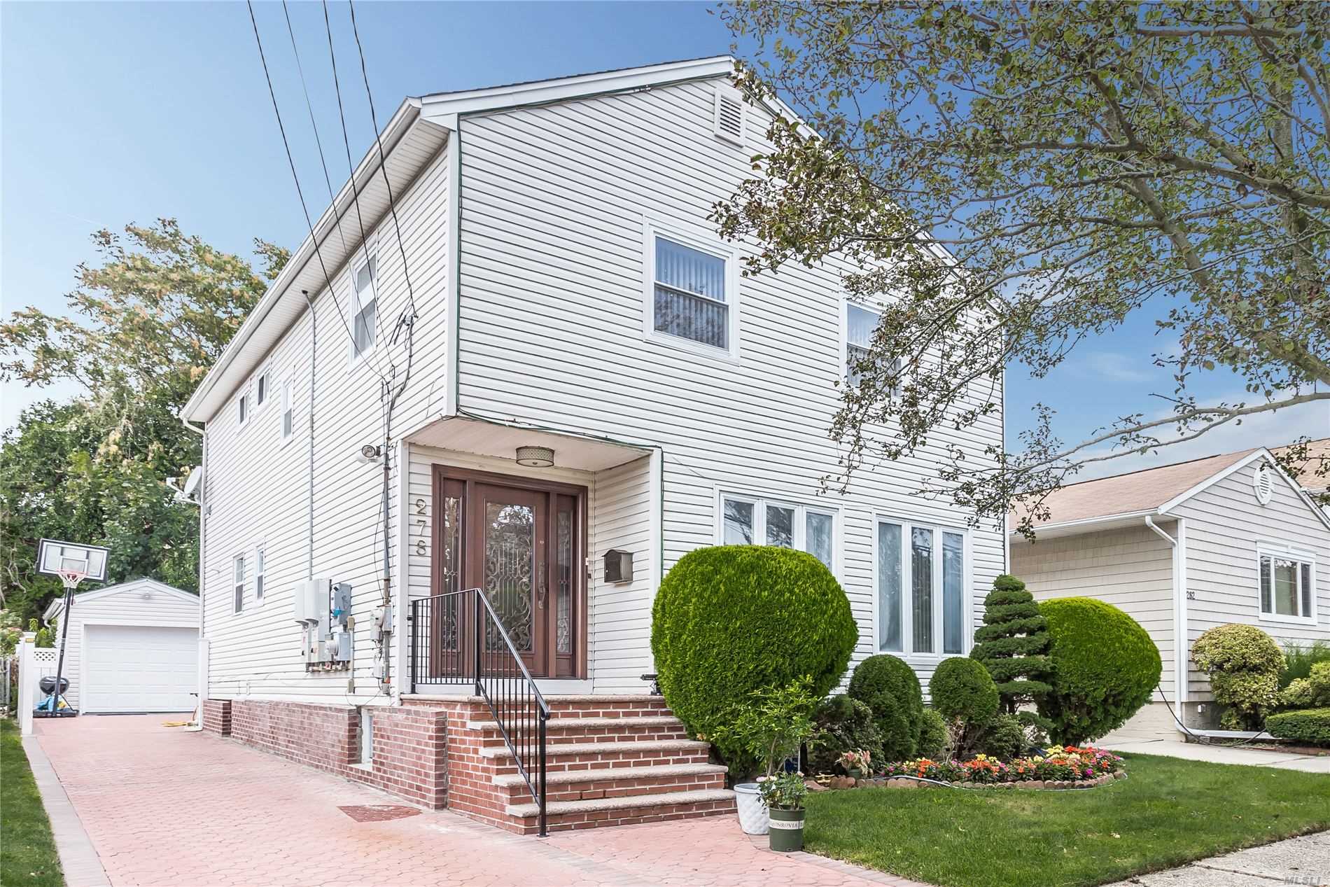 #1 photo, 278 Park Avenue, Williston Park , NY 11596