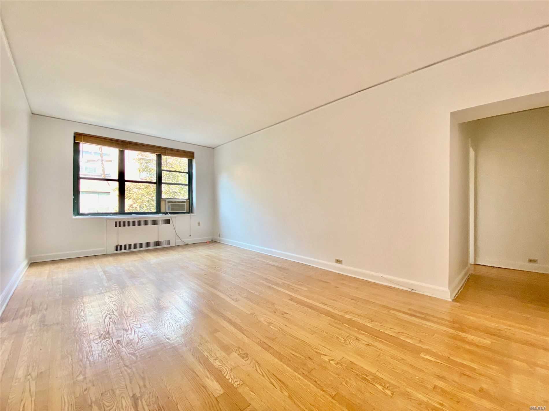 #1 photo, 34-20 79th Street, كوينز Jackson Heights , NY 11372