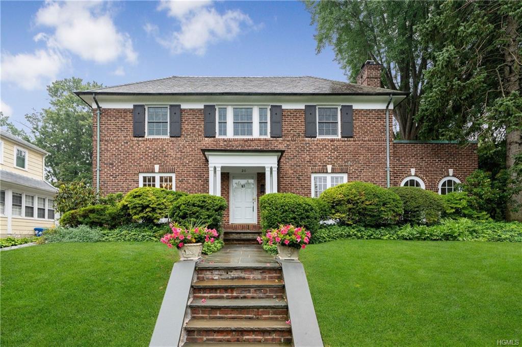 #1 photo, 20 Stellar Place, Pelham , NY 10803