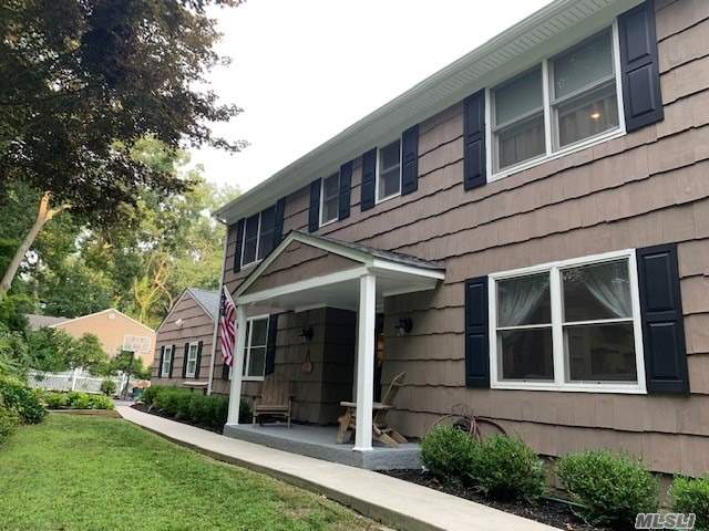 #1 photo, 8 Laura Lane, سوفولك East Setauket , NY 11733