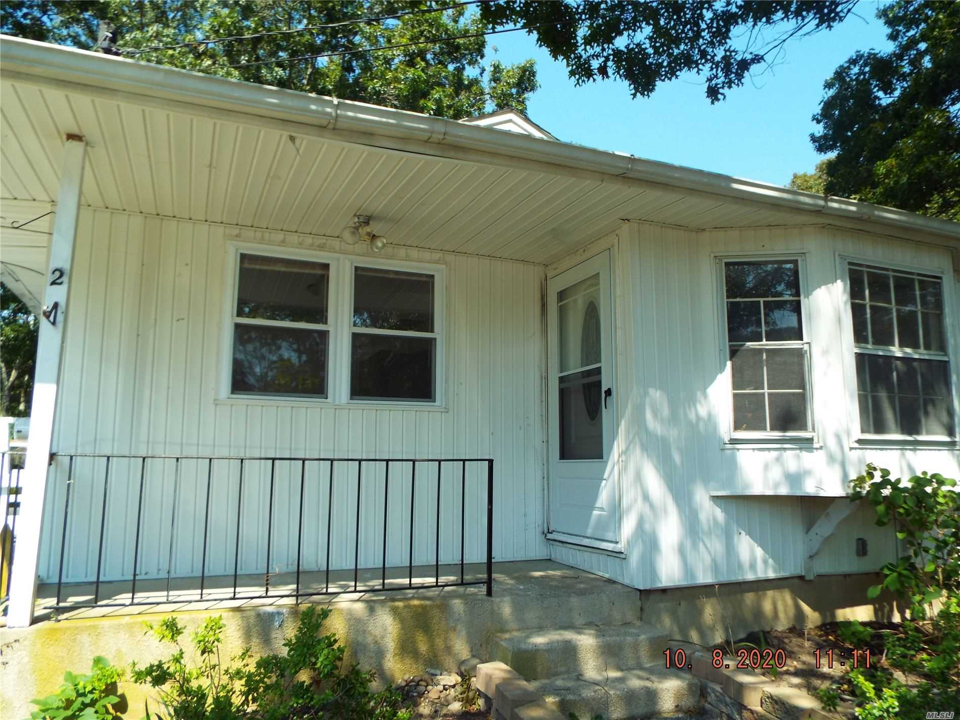 #1 photo, 2 Claremont Drive, サフォーク郡 Mastic Beach , NY 11951
