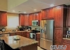#1 photo, 12 Della Drive, سوفولك West Babylon , NY 11704