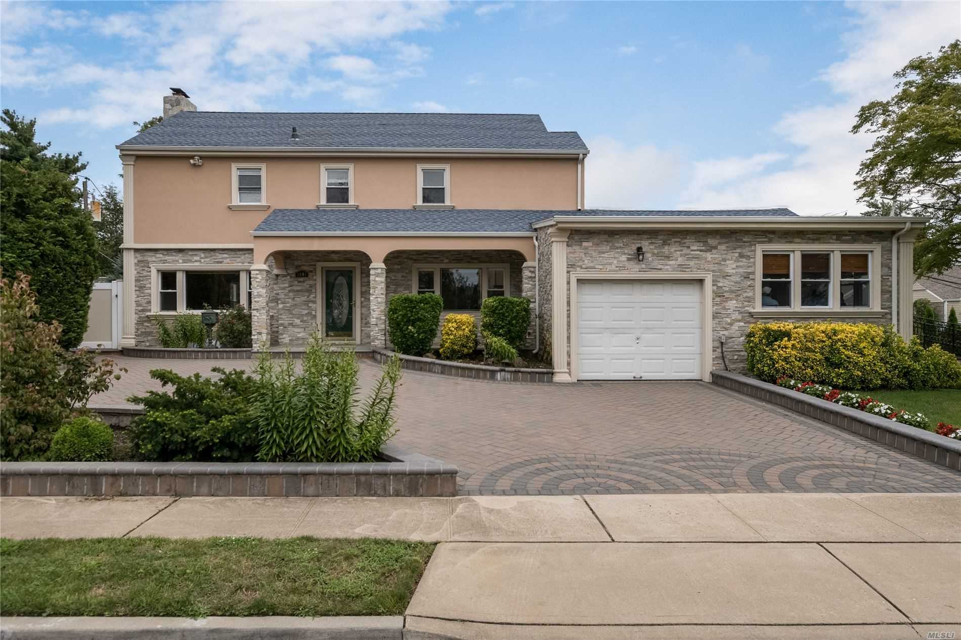 #1 photo, 1601 Waring Court, Hewlett , NY 11557