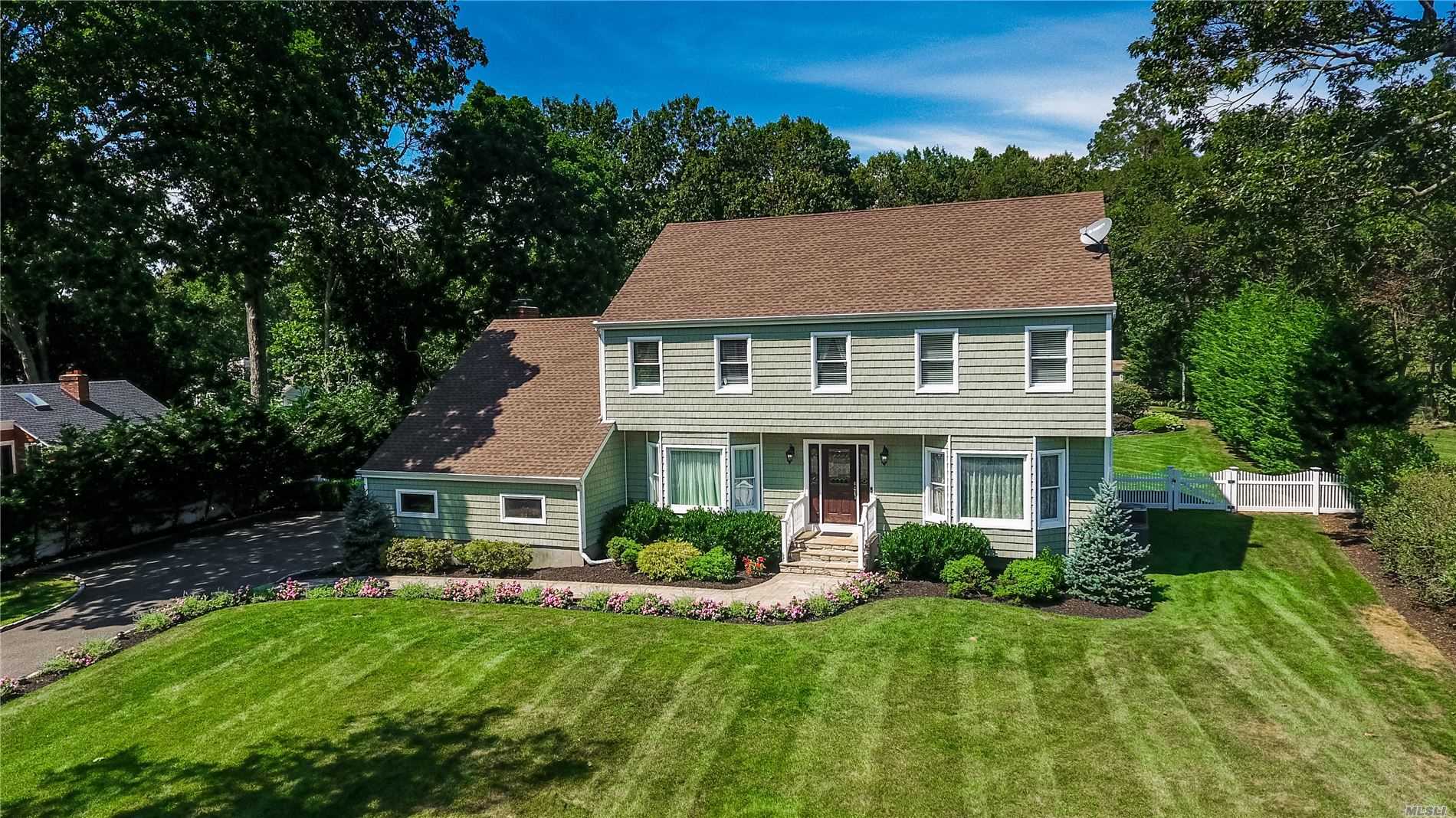 #1 photo, 12 Joan Court, サフォーク郡 Wading River , NY 11792