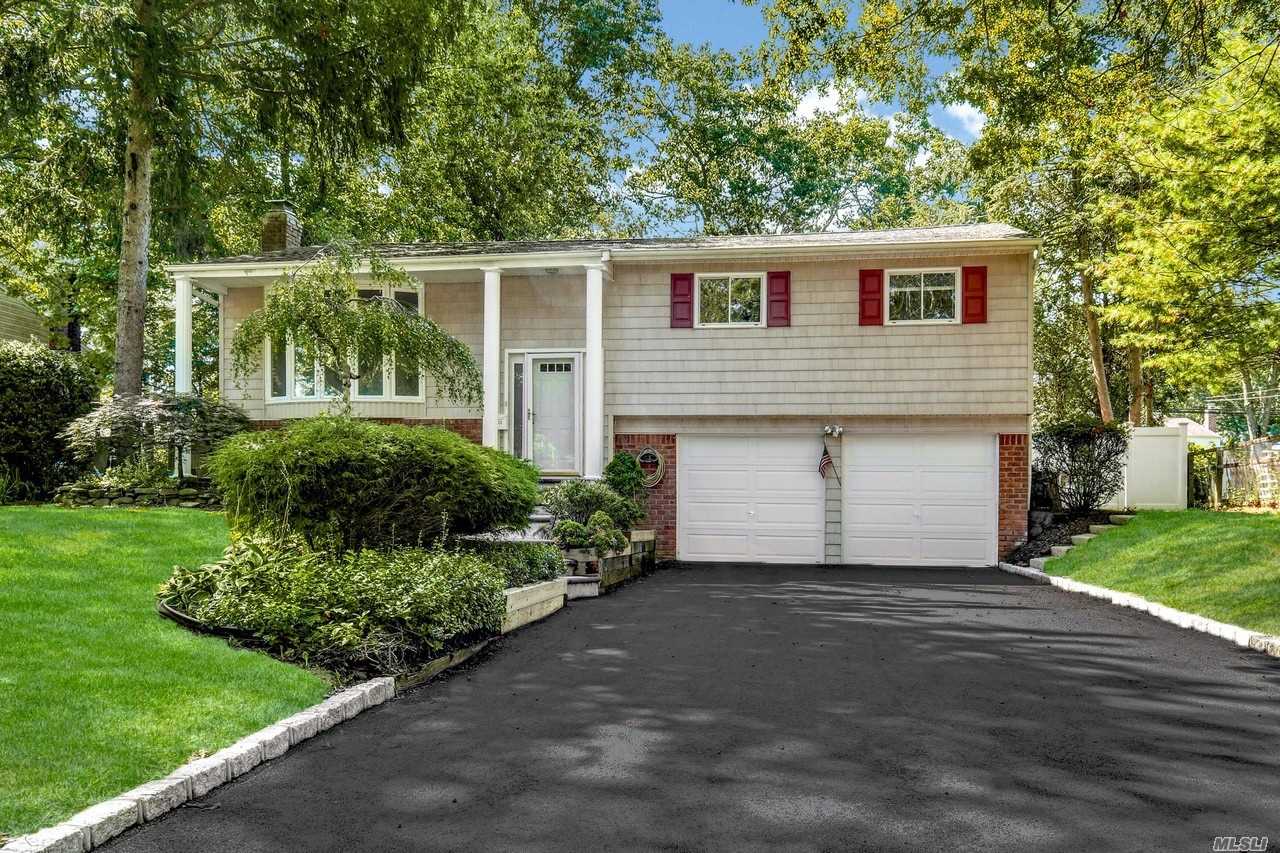 #1 photo, 12 Ramondo Lane, سوفولك Smithtown , NY 11787