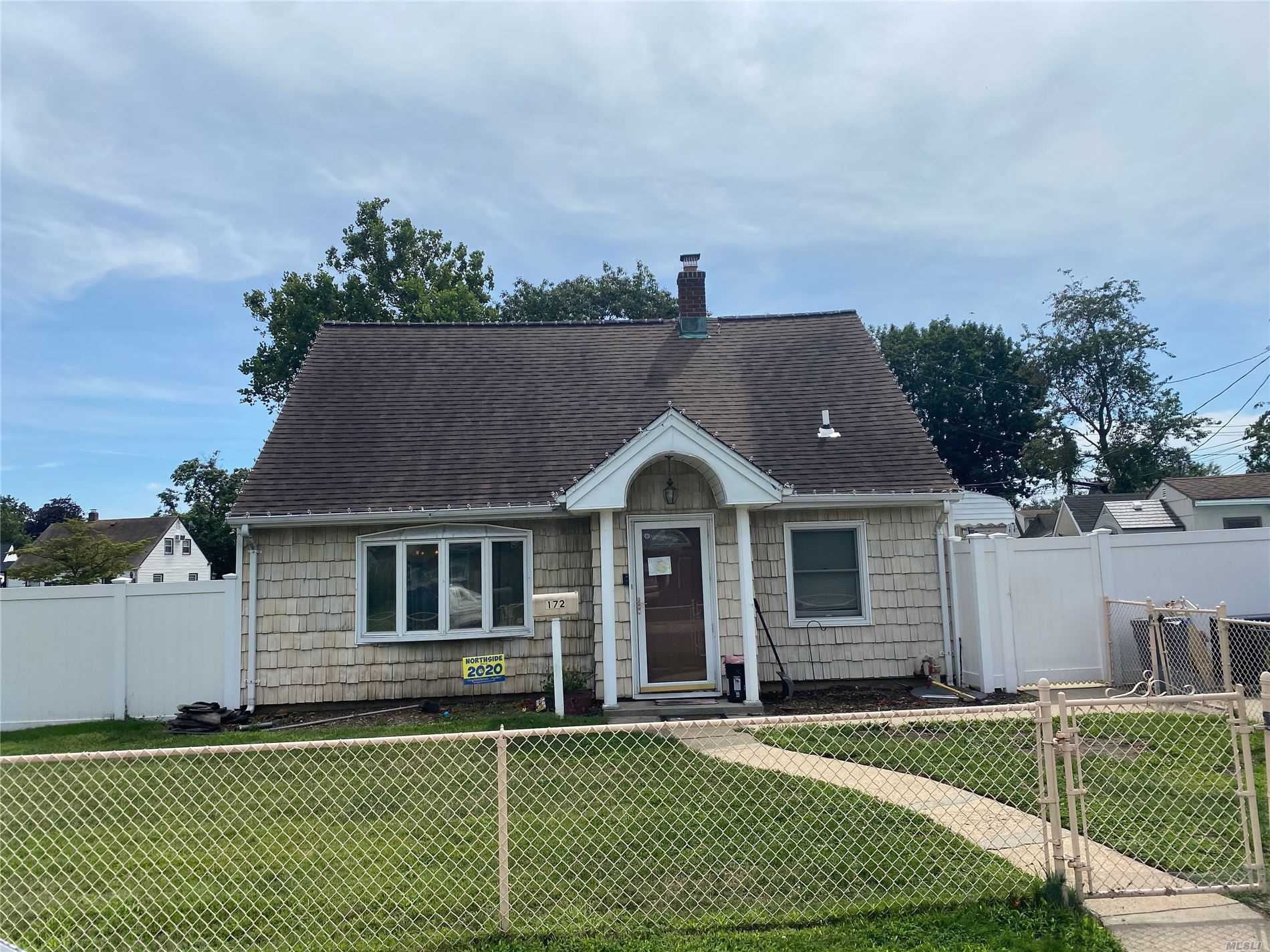 #1 photo, 172 Orchid Road, Levittown , NY 11756