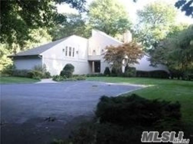 #1 photo, 1 Tondan Lane, Lattingtown , NY 11560