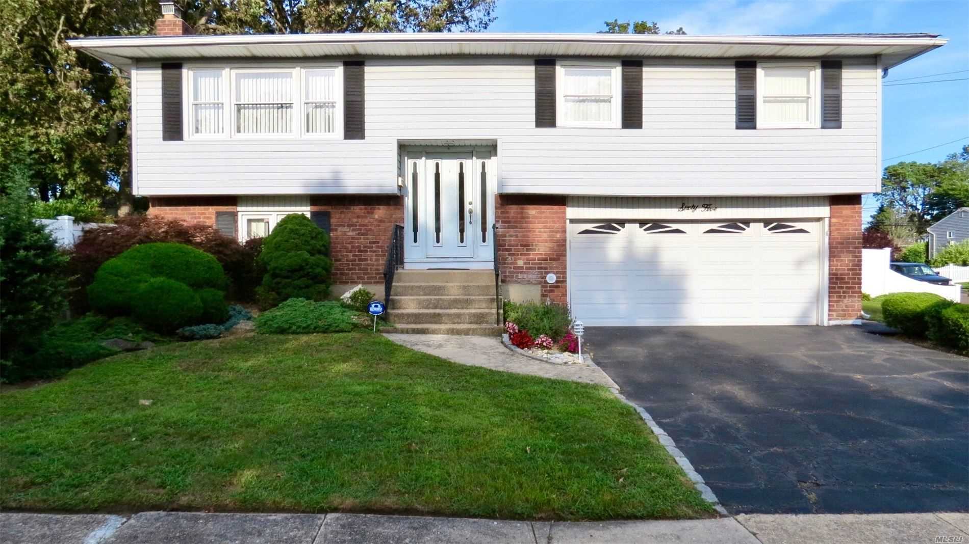 #1 photo, 65 Elm Drive, Farmingdale , NY 11735