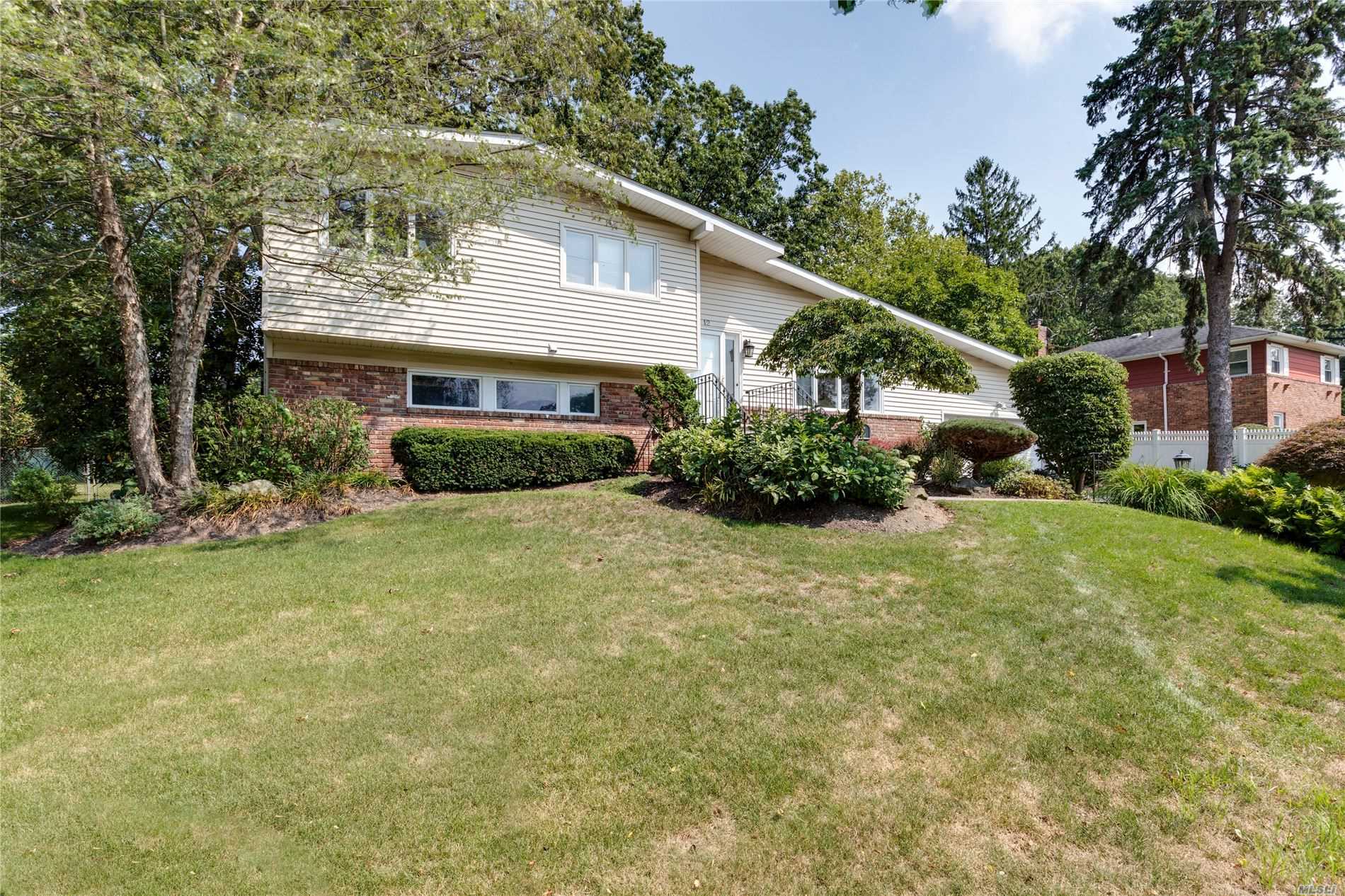 #1 photo, 12 Peachtree Drive, ナッソー郡 Oyster Bay , NY 11771