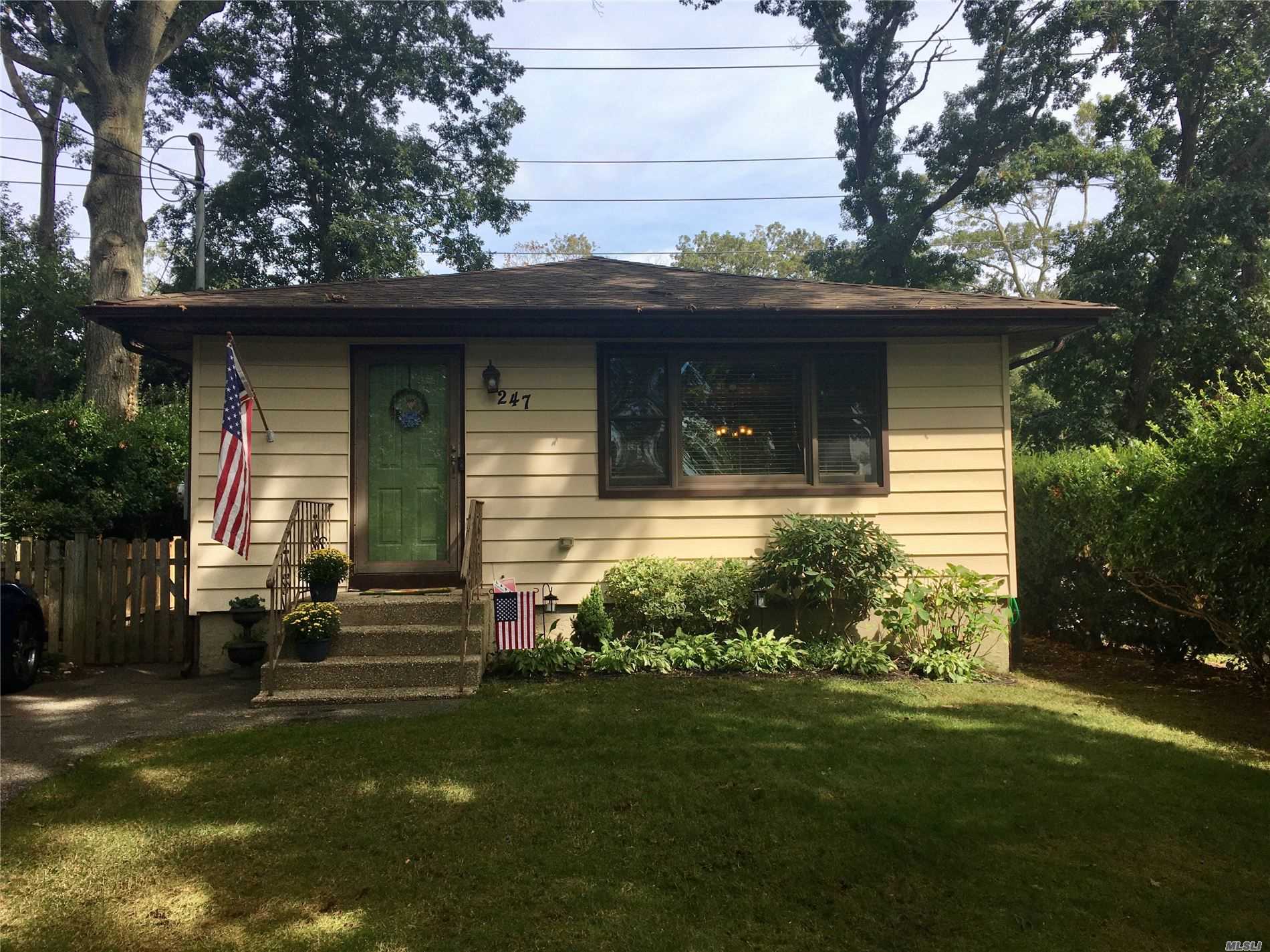 #1 photo, 247 Prince Road, Rocky Point , NY 11778