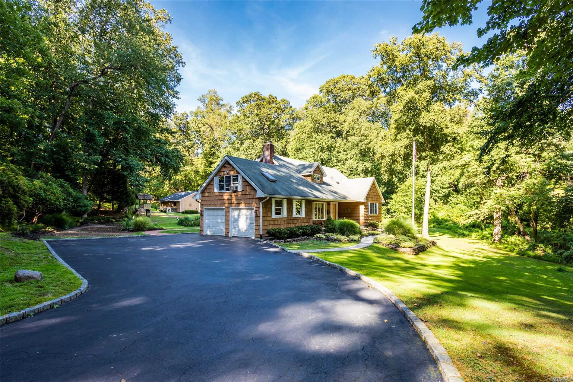 #1 photo, 1 N Harbor Road, Northport , NY 11768