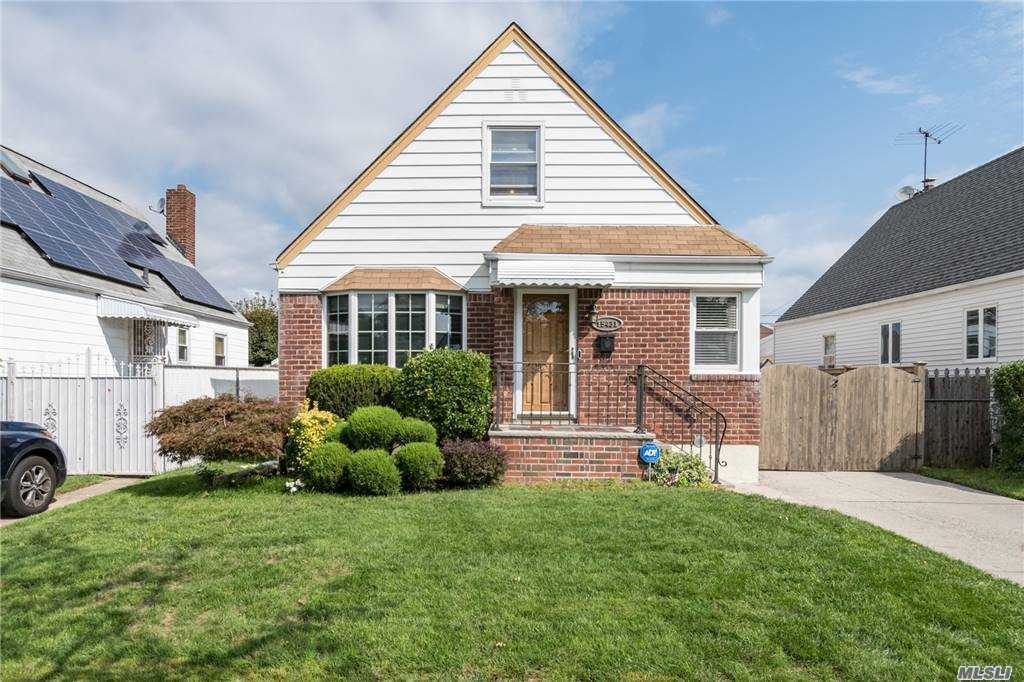 #1 photo, 154-31 24th Avenue, קווינס Whitestone , NY 11357