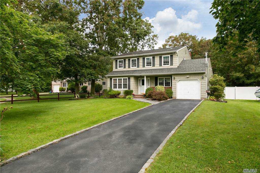 #1 photo, 399 Cedarhurst Street, Саффолк ‖ Islip Terrace , NY 11752