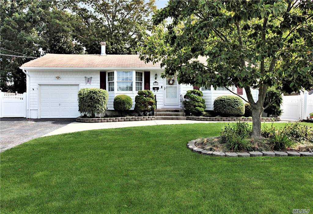 #1 photo, 233 Dovecote Lane, Central Islip , NY 11722